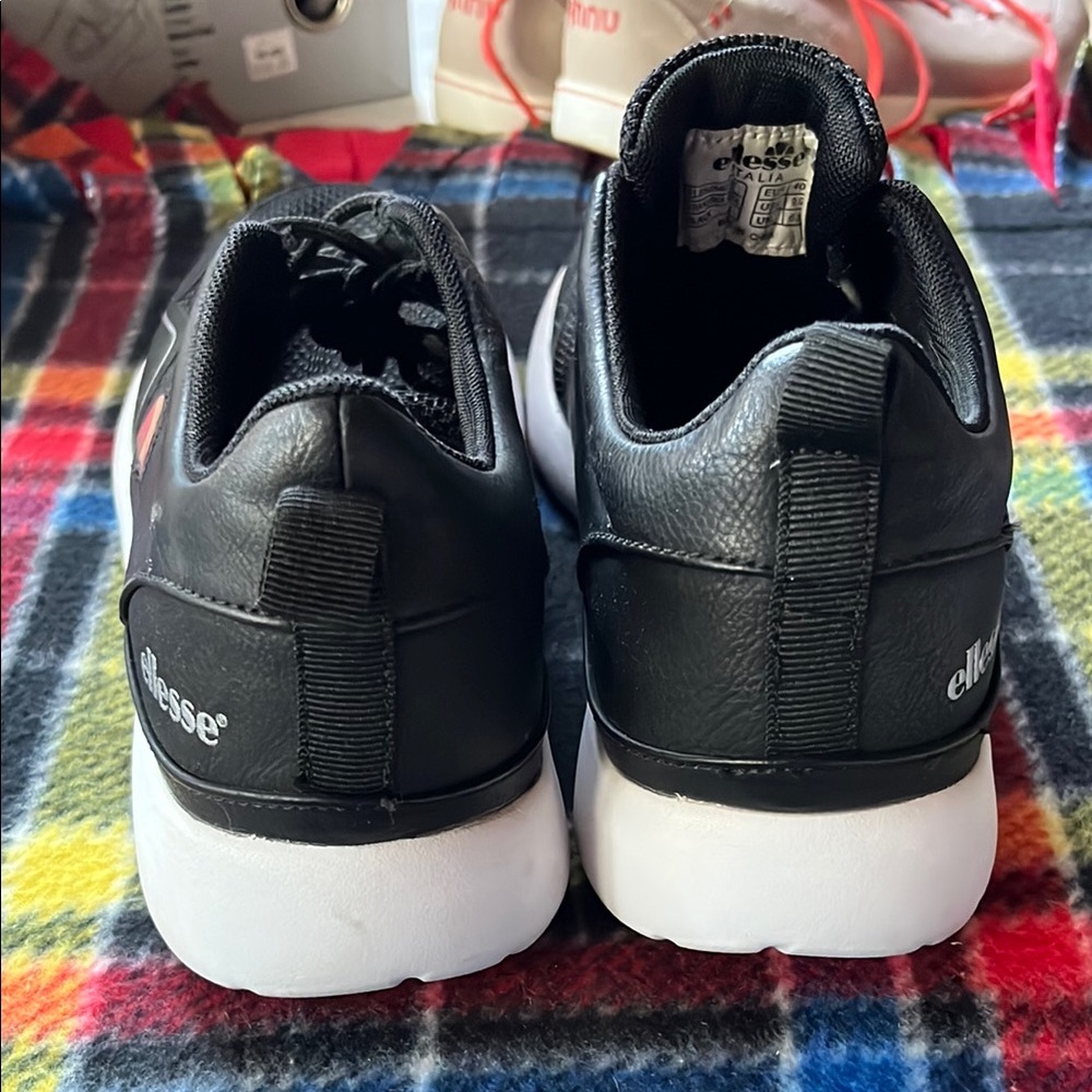 Ellesse Black Sneakers with Breathable Mesh and White Sole - Picture 4 of 10
